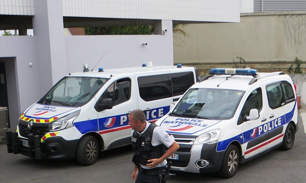 Αυτοκίνητο έπεσε πάνω σε πλήθος στη βόρεια Γαλλία – 1 νεκρός και 5 τραυματίες