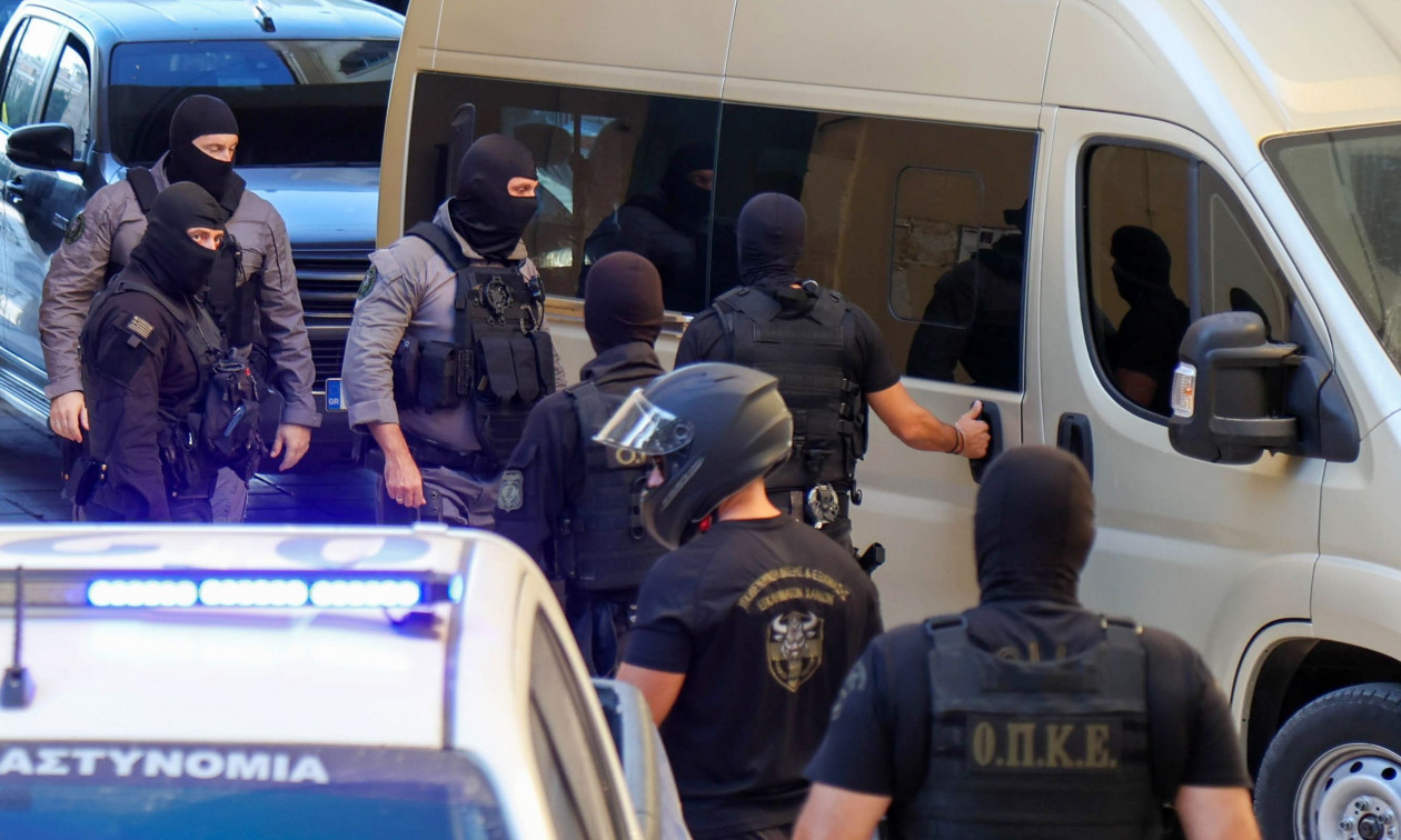 Κύκλωμα Κρήτη: Προσπάθησε να πατήσει αστυνομικούς με το αυτοκίνητο για να γλιτώσει τη σύλληψη