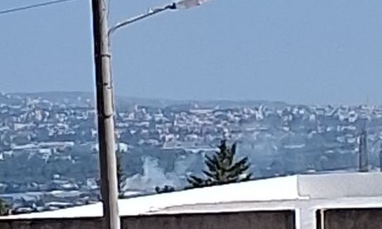 Φωτιά τώρα στο Μενίδι – Καίγεται αποθηκευτικός χώρος