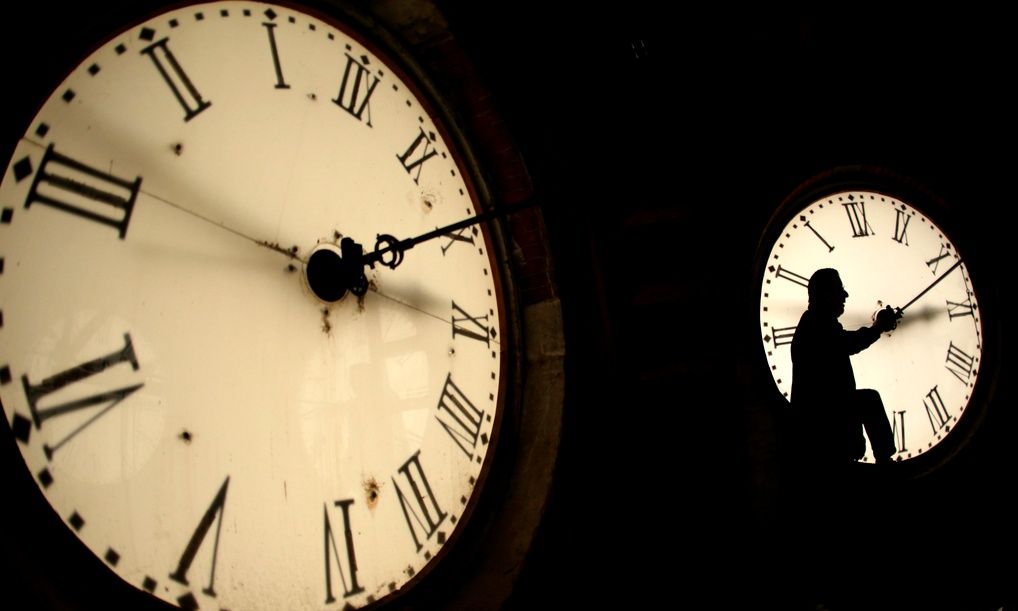 Η αόρατη μάχη για τον χρόνο: Πώς η ακρίβεια δευτερολέπτου έγινε στρατηγική προτεραιότητα