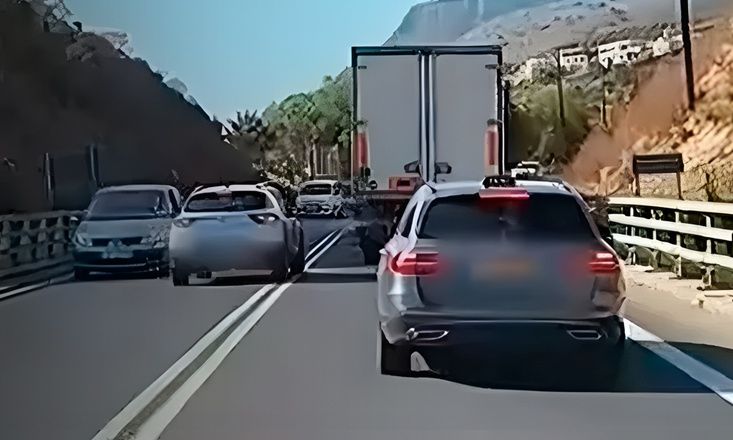 ΒΟΑΚ – Τρομακτικό βίντεο: Μπήκε στο αντίθετο ρεύμα και έκανε τριπλή προσπέραση