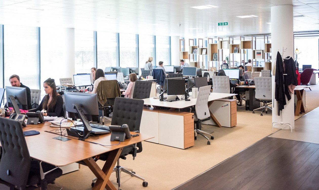 Μέτρα ΔΕΘ: Τι κερδίζουν οι νέοι από τις μειώσεις φόρων που ανακοίνωσε ο Κυριάκος Μητσοτάκης