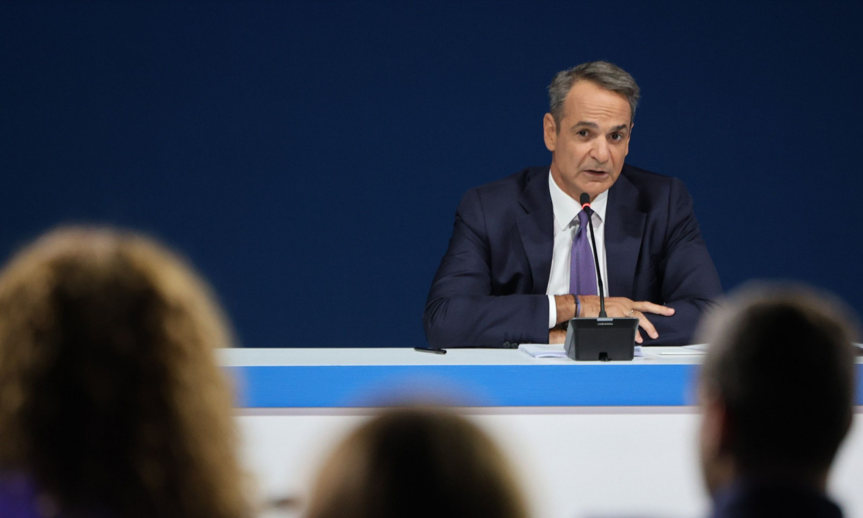 Κυριάκος Μητσοτάκης: Δεν μπορείς να έχεις 13ο μισθό και φοροελαφρύνσεις