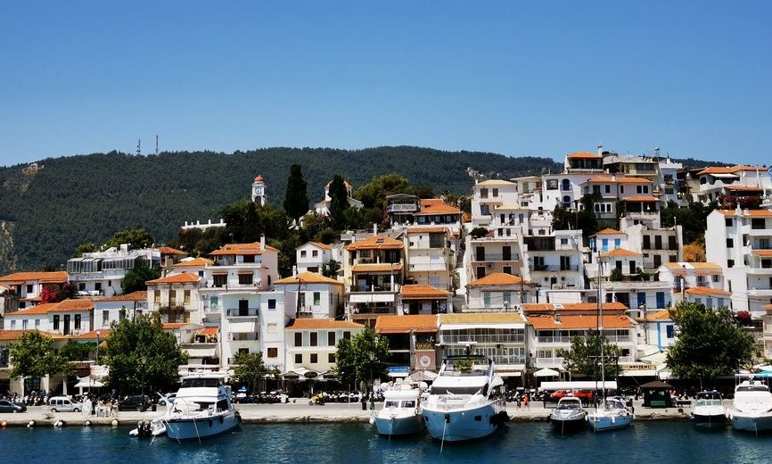 Ζήλια και ξύλο στη Σκιάθο για τα μάτια 25χρονης: 45χρονος φώναξε σε 29χρονο «έρχεται η ώρα σου»