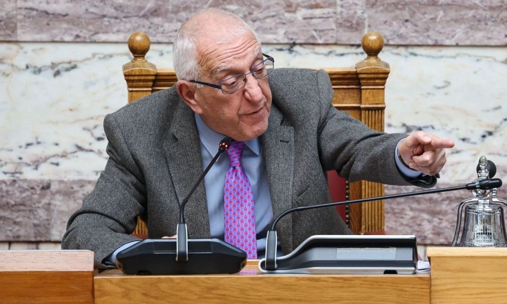 Πρόεδρος της Βουλής: Το ελληνικό μπάσκετ μας γέμισε ξανά με υπερηφάνεια