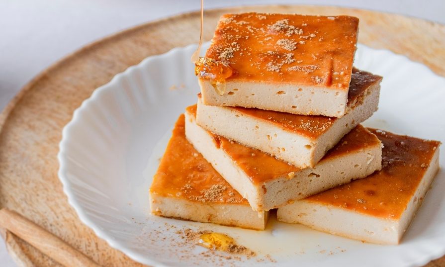 Taste Atlas: Ανάμεσα στα καλύτερα γλυκά με τυρί του κόσμου η Μελόπιτα Σίφνου και Σφακιανόπιτα Κρήτης