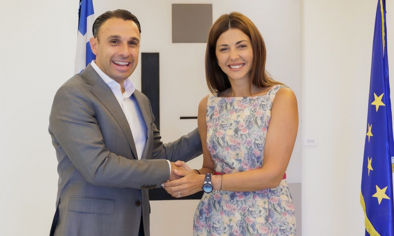 Η ΘΕΟΝΗ προσφέρει καθαρό νερό και χαμόγελα στα σχολεία 9 νησιών