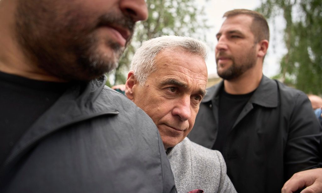 Ρουμανία: Αντιμέτωπος με κατηγορίες απόπειρας πραξικοπήματος ο υποψήφιος πρόεδρος Γκεοργκέσκου