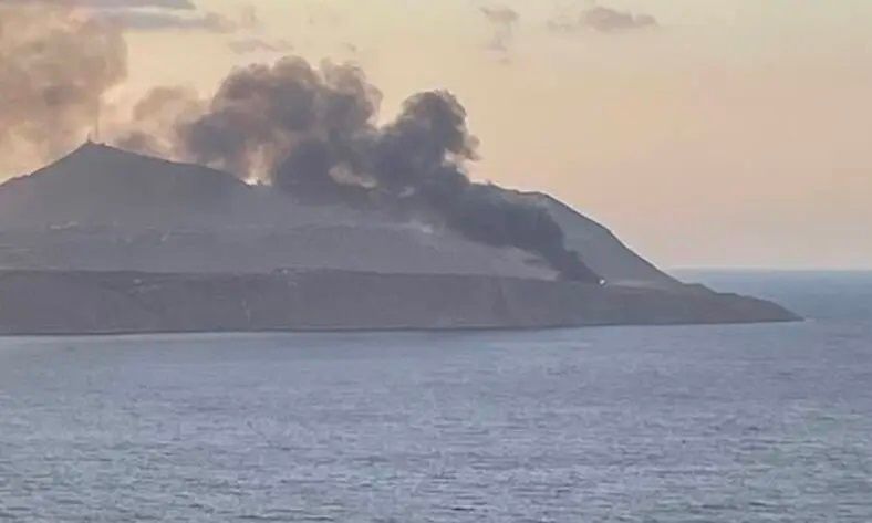 Κρήτη: Συναγερμός στην Πυροσβεστική – Φωτιά έχει ξεσπάσει σε εργοστάσιο ανακύκλωσης