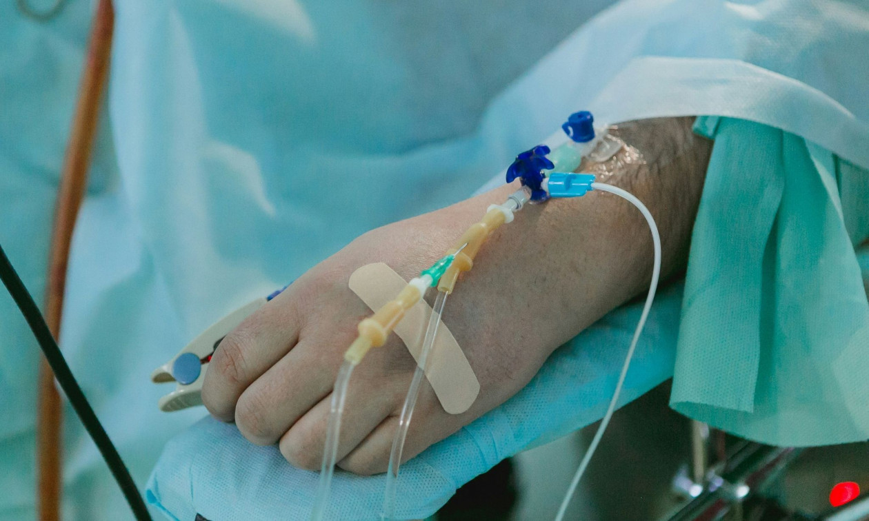 Σοβαρό τροχαίο στα Χανιά: Δίνει μάχη με τη ζωή του στην ΜΕΘ 22χρονος οδηγός
