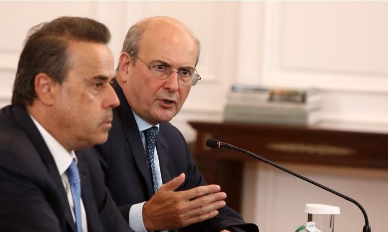 Σύσκεψη υπό την προεδρία Χατζηδάκη για τη βελτίωση της ανταγωνιστικότητας της βιομηχανίας