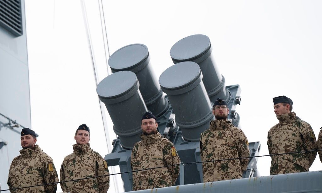 Γερμανία: Ρωσικό μαχητικό πέταξε πάνω από γερμανική φρεγάτα – Καταγγελία υπουργού Άμυνας