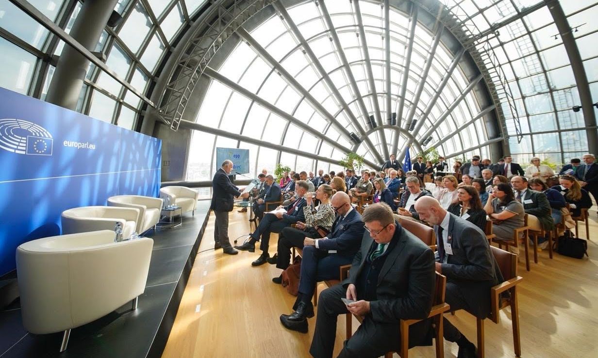 Οι προκλήσεις του κλάδου της εστίασης στο επίκεντρο εκδήλωσης στις Βρυξέλλες