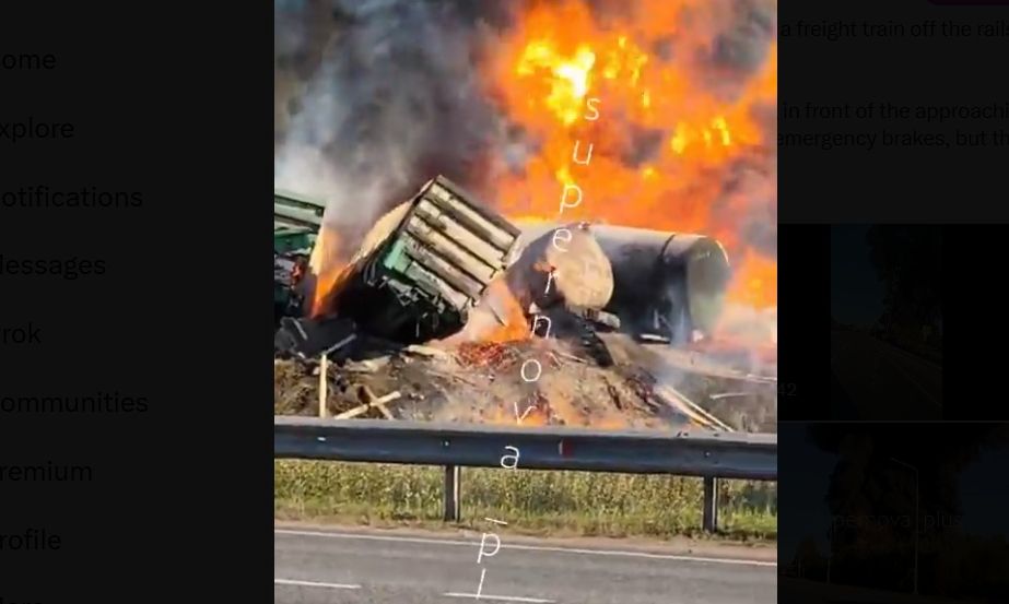Μεγάλη πυρκαγιά από σύγκρουση τρένου με φορτηγό στη Ρωσία – Βίντεο