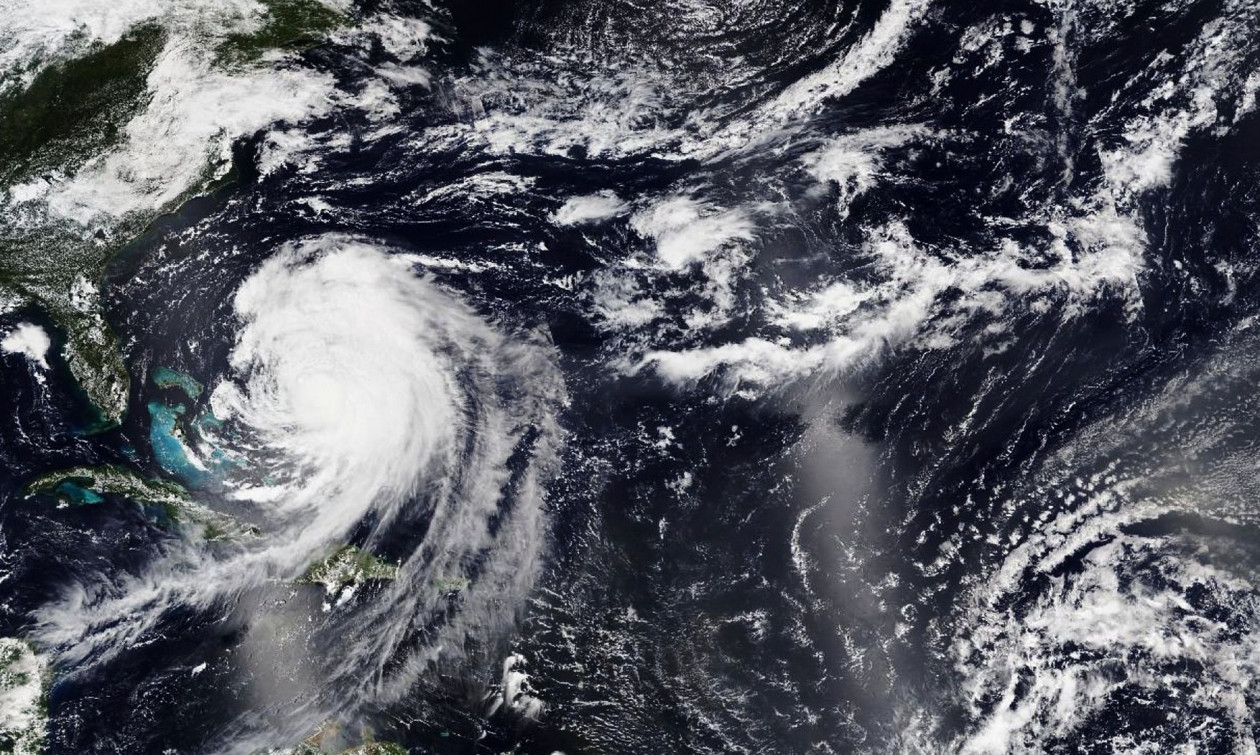 Κυκλώνας αναβαθμίζεται και απειλεί την Καραϊβική