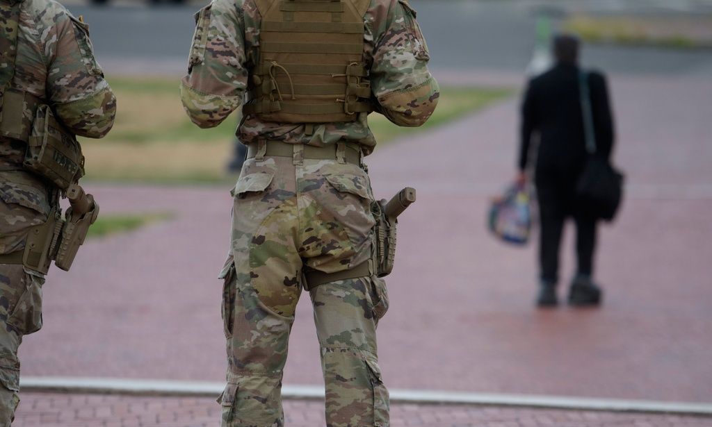 Ο Τραμπ έδωσε εντολή για ανάπτυξη του στρατού στο Πόρτλαντ – «Η πόλη πολιορκείται από Antifa»