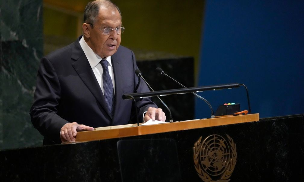 Προειδοποιήσεις Λαβρόφ: Η Ρωσία θα απαντήσει αποφασιστικά σε οποιαδήποτε επιθετικότητα