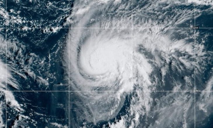 Καραίβική: Αναβαθμίσθηκε στο ανώτατο επίπεδο ο κυκλώνας Ουμπέρτο – Ποιες χώρες απειλεί