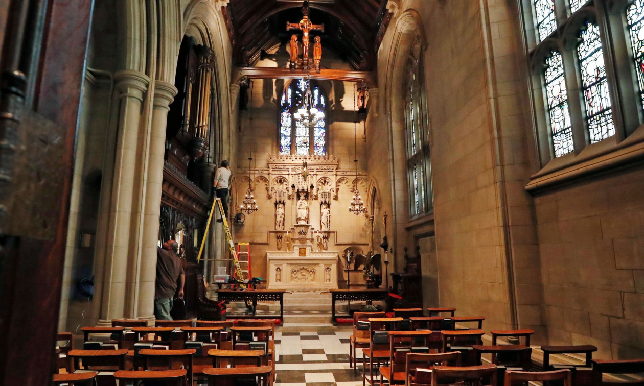 Βρετανία: Ομαδικός βιασμός 30χρονη σε εκκλησία – Ψαχνούν από τις κάμερες τους δράστες