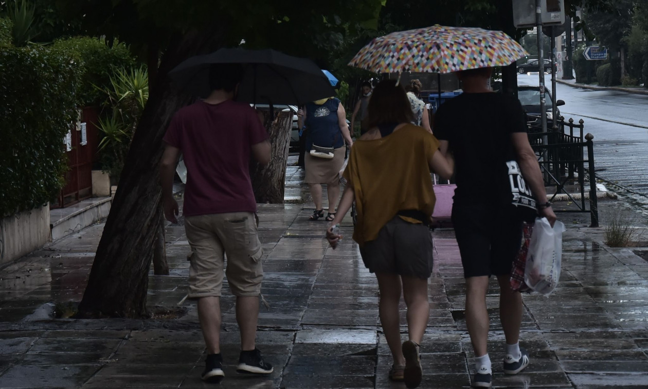 Καιρός αύριο: Βροχές σε Αττική, Μακεδονία και Εύβοια – Μέχρι 26 βαθμούς η θερμοκρασία