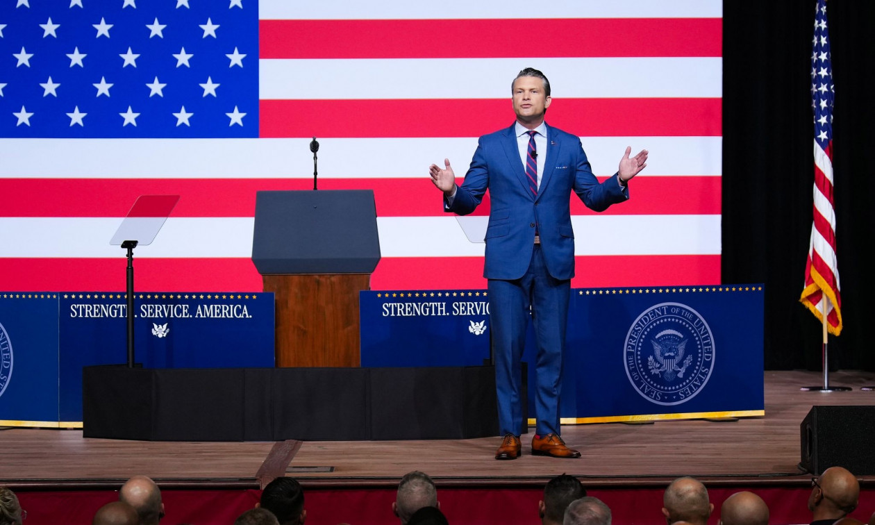 Υπουργός πολέμου των ΗΠΑ στους στρατηγούς: «Προετοιμαζόμαστε για πόλεμο»