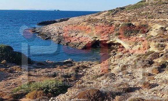 Πάρος: Βρέθηκε θαμμένος ανθρώπινος σκελετός – Μεταφέρθηκε στην Ιατροδικαστική Υπηρεσία