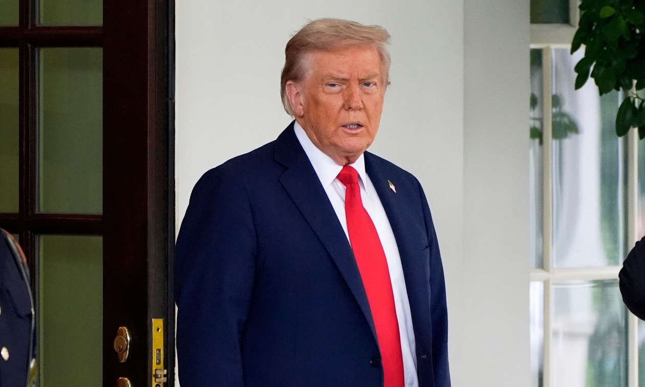 Τραμπ για δημοσιονομική παράλυση στις ΗΠΑ: Οι Δημοκρατικοί ότι θέλουν «να κλείσουν τα πάντα»