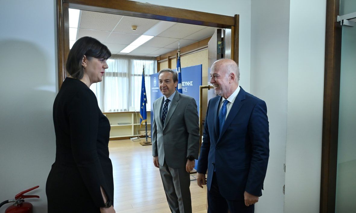 Συνάντηση Φλωρίδη με την Λάουρα Κοβέσι – Τι ζήτησε η επικεφαλής της Ευρωπαϊκής Εισαγγελίας
