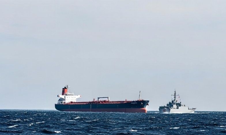 Δανία: Δεξαμενόπλοιο του σκιώδους στόλου της Ρωσίας ύποπτο για τις υπερπτήσεις drones