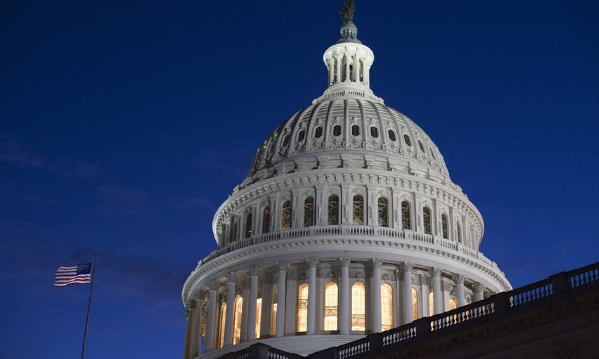 Λουκέτο στην «κυβέρνηση» των ΗΠΑ: 4 σενάρια για να λήξει το δημοσιονομικό «θρίλερ»