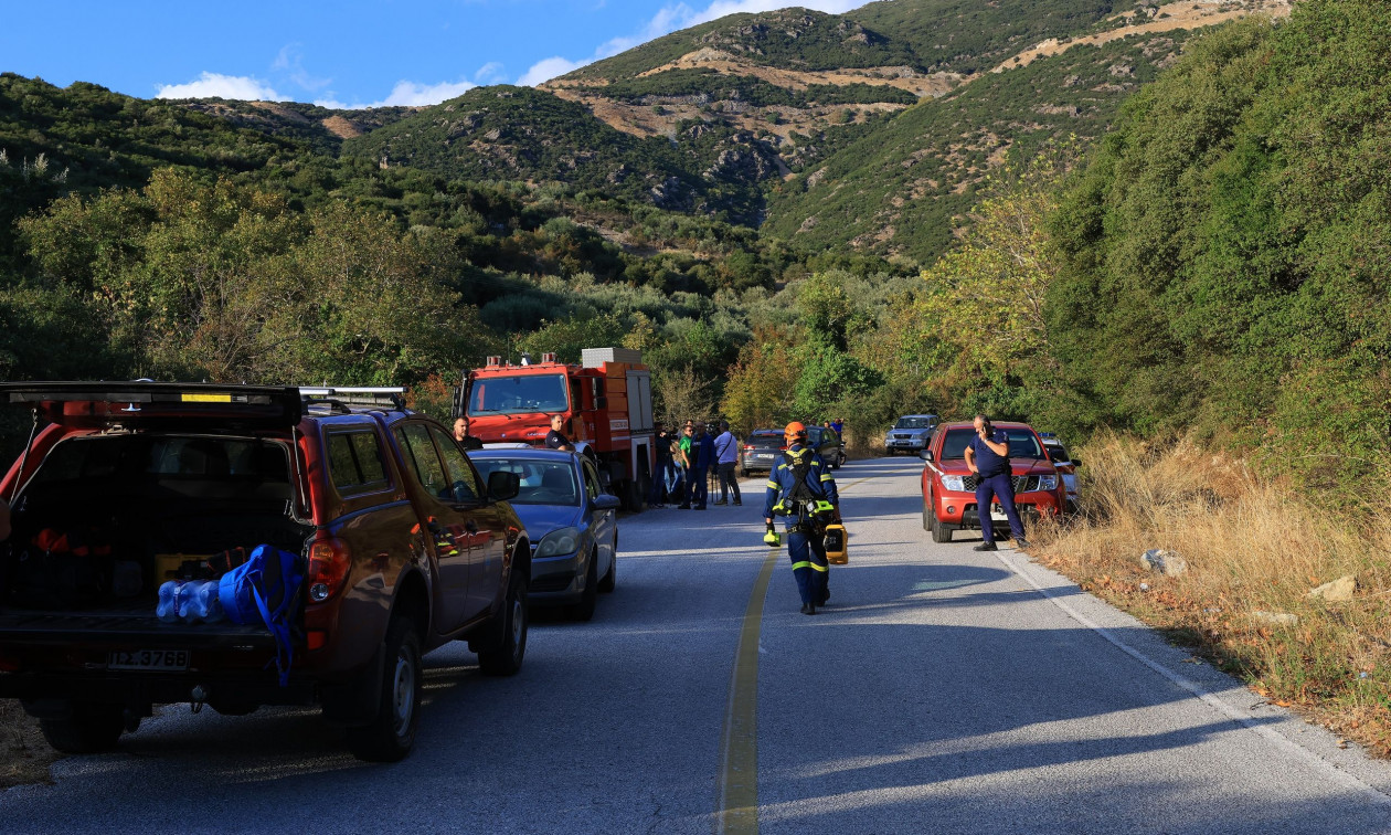 Λάρισα: Παραδόθηκαν τα δύο αδέλφια που αναζητούνταν για την υπόθεση με τις λίρες