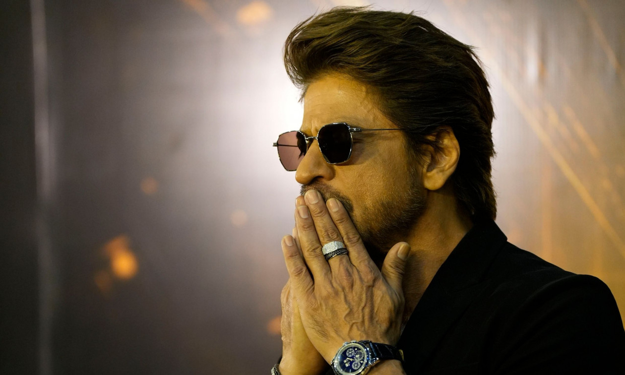 Ο σούπερ σταρ του Bollywood, Σαρούκ Καν, μπήκε στο «κλαμπ» των δισεκατομμυριούχων