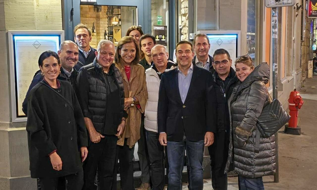 Ντόρα Μπακογιάννη: Ανέβασε φωτογραφία με τον Αλέξη Τσίπρα – «Μία από τις καλύτερες ομάδες»
