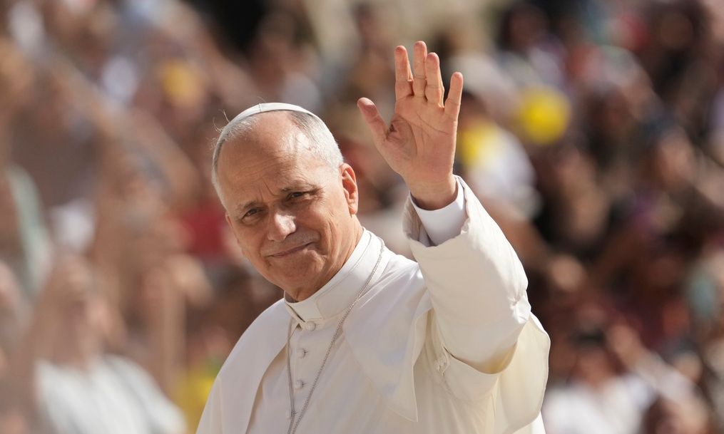 Reuters: Ο Πάπας Λέων επικρίνει τον Τραμπ και εξοργίζει τους συντηρητικούς