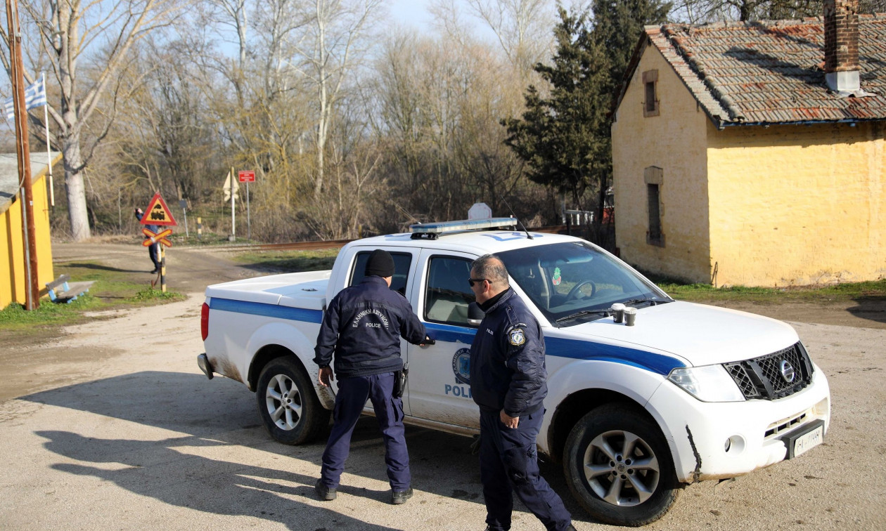 Έβρος: Συλλήψεις 13 Τούρκων με 147 πιστόλια και 190 γεμιστήρες στο Σουφλί