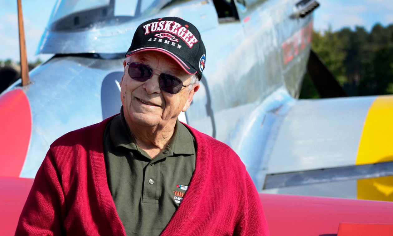 Πέθανε ο Τζορτζ Χάρντι – Ο τελευταίος πιλότος που πολέμησε στην Ευρώπη στον Β’ Παγκόσμιο Πόλεμο