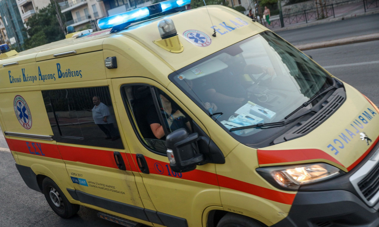 Ίλιον: Τροχαίο με παράσυρση πεζού – Δύο τραυματίες στο νοσοκομείο