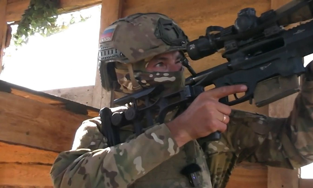 Ρώσοι ελεύθεροι σκοπευτές εκπαιδεύονται κατά των ουκρανικών drones «βαμπίρ» – Βίντεο