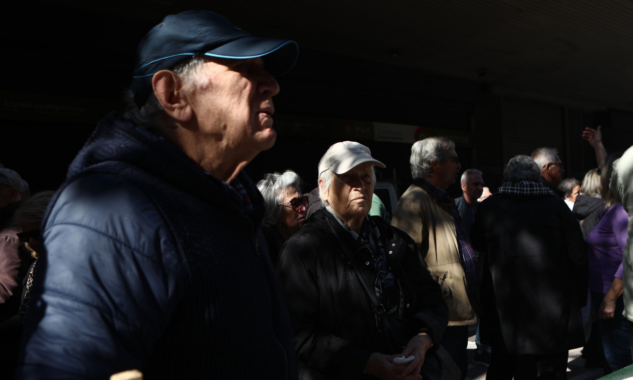 Αναδρομικά για 500.000 επικουρικές – Τι ποσά θα λάβουν οι συνταξιούχοι