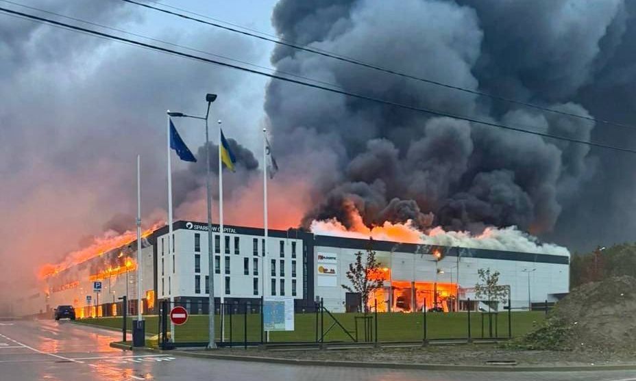 Νύχτα «κόλαση» με ρωσικά και ουκρανικά χτυπήματα – Ζελένσκι: «Μονομερή εκεχειρία στους αιθέρες»