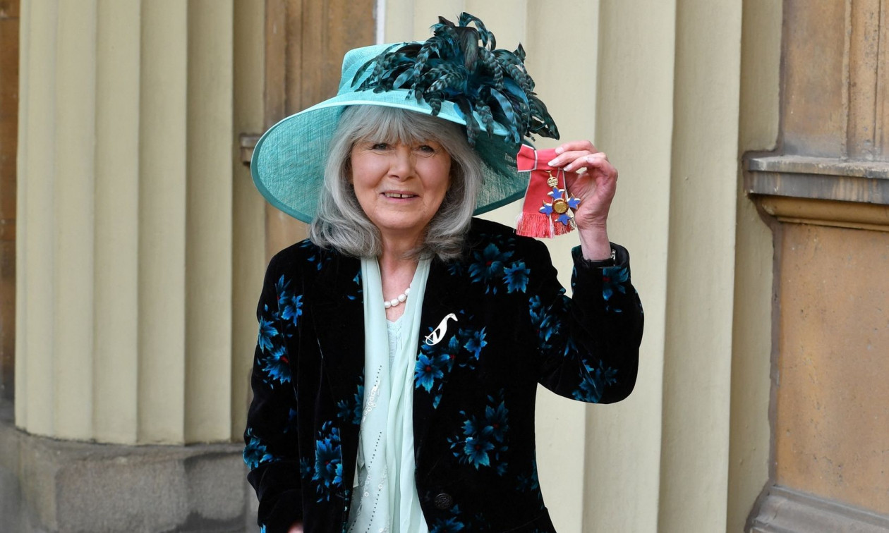 Πέθανε η Τζίλι Κούπερ, Βρετανίδα συγγραφέας μυθιστορημάτων, σε ηλικία 88 ετών