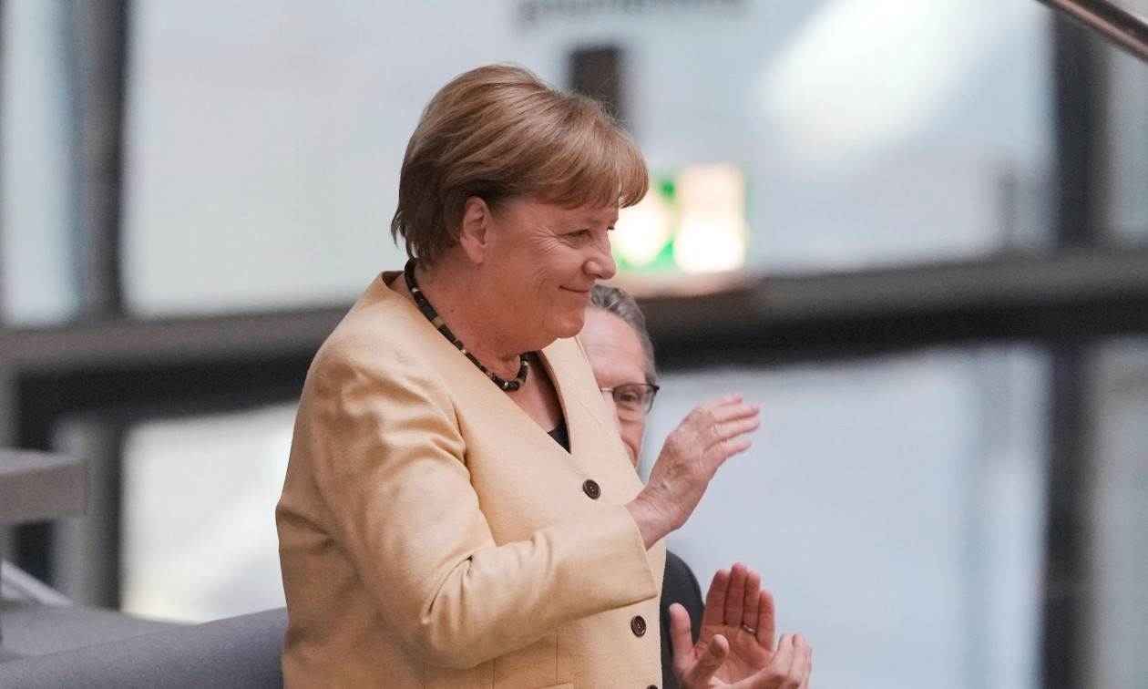 Μέρκελ: Βολές για τη στάση Πολωνίας και Βαλτικής πριν την εισβολή της Ρωσίας στην Ουκρανία