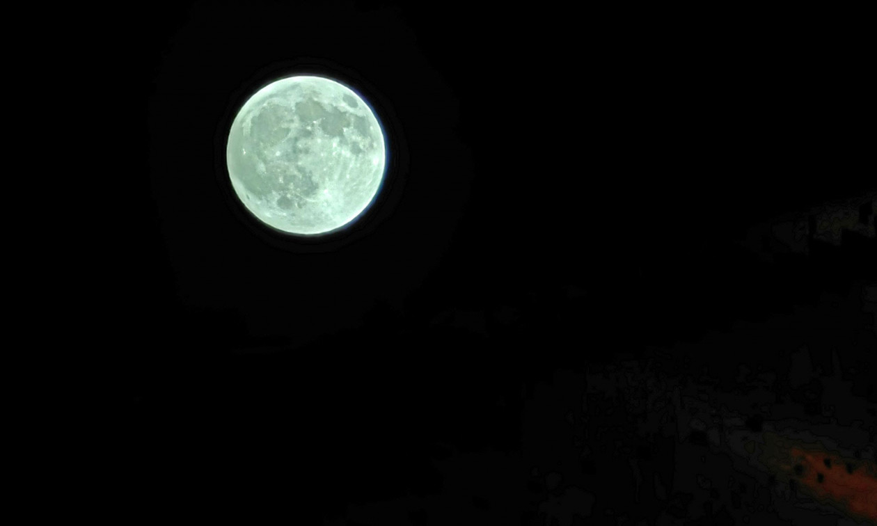Απόψε η πρώτη Υπερπανσέληνος της χρονιάς: Τι ώρα θα φωτίσει τον ουρανό η «Πανσέληνος της Συγκομιδής»