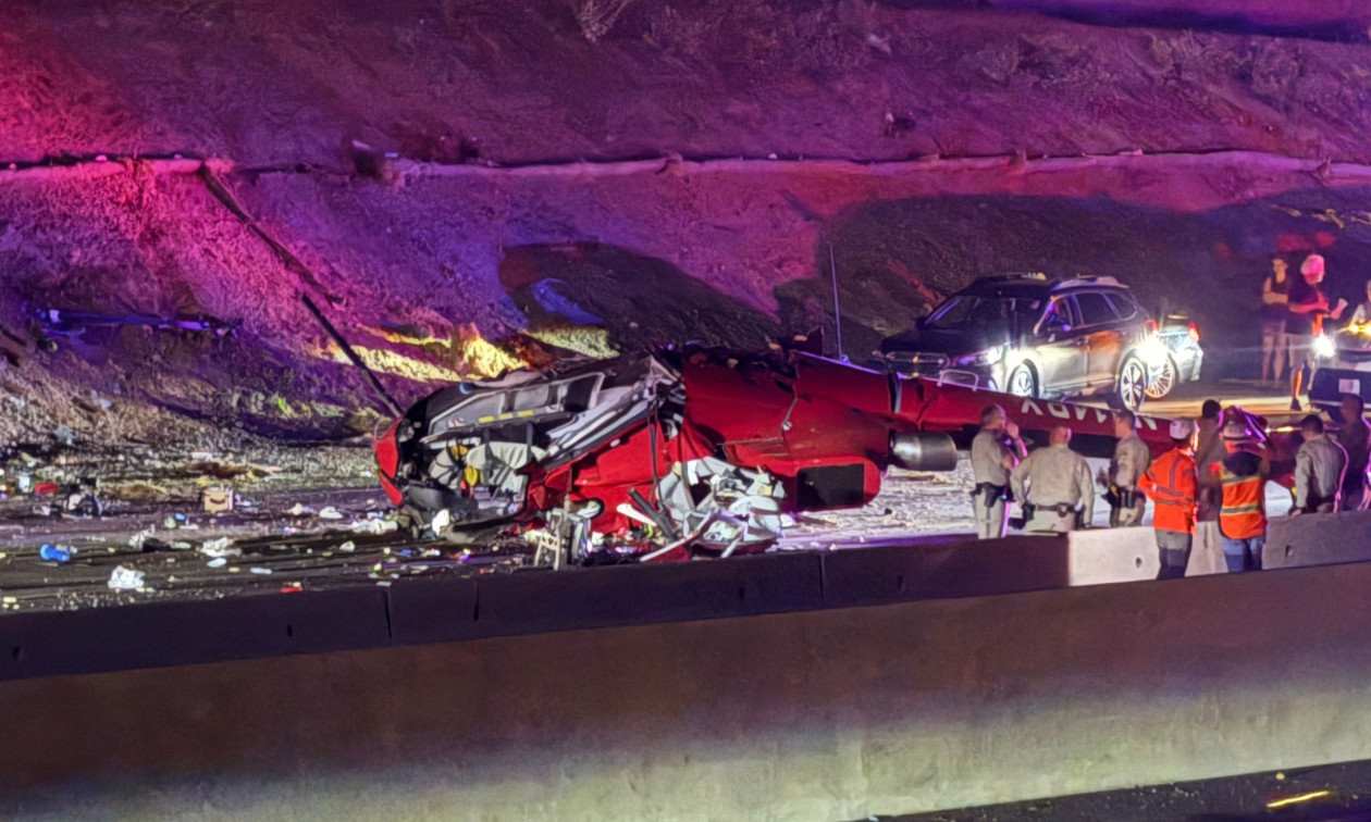 Καλιφόρνια: Συνετρίβη ιατρικό ελικόπτερο σε αυτοκινητόδρομο στο Σακραμέντο – Τρεις βαριά τραυματίες