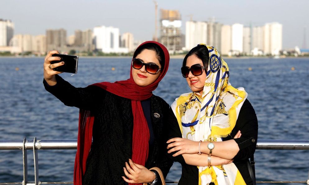 Ιράν: Καταργείται η υποχρεωτική μαντήλα; Τέλος τα πρόστιμα ή άλλα είδη τιμωρίας