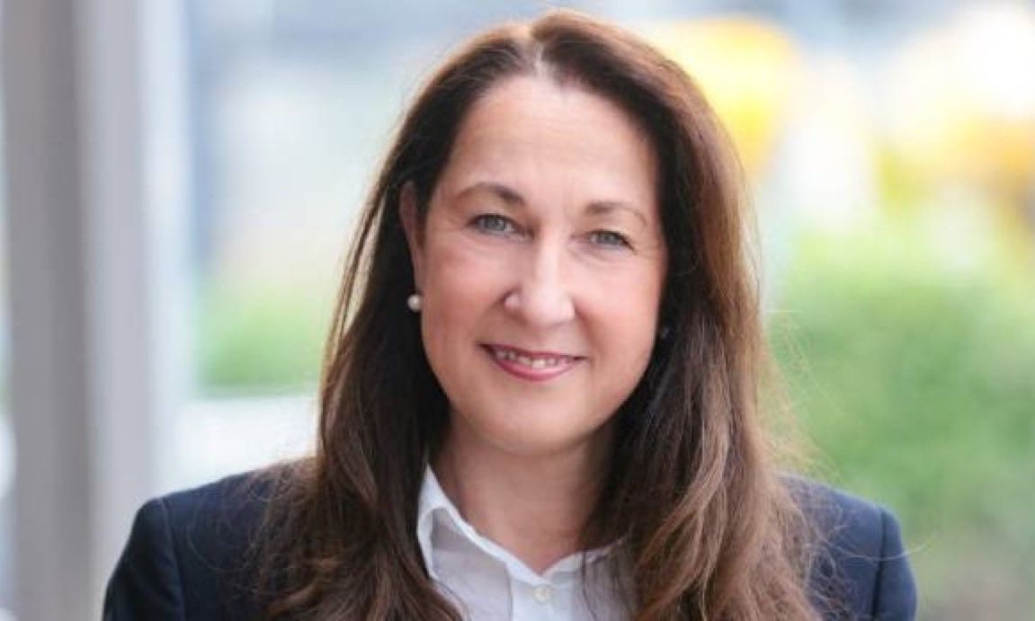 Σε κρίσιμη κατάσταση η νεοεκλεγείσα δήμαρχος Ίρις Στάλτσερ – Στο «μικροσκόπιο» των αρχών τα παιδιά