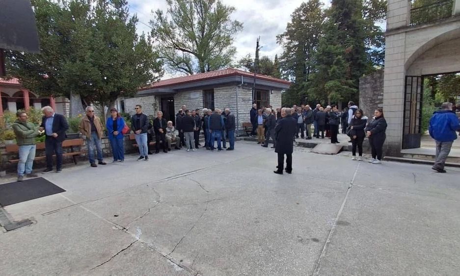 Υπό τους ήχους παραδοσιακής μουσικής το τελευταίο αντίο στον δεξιοτέχνη του κλαρίνου Γρηγόρη Καψάλη