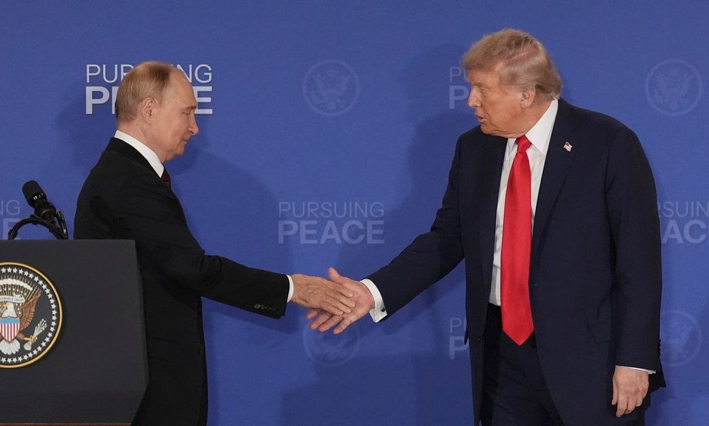 Ρωσία: «Εξαντλήθηκε» η δυναμική της συνάντησης στην Αλάσκα για τον τερματισμό του πολέμου