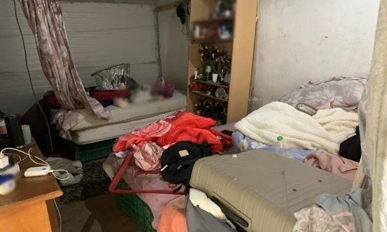 Εξαρθρώθηκε κύκλωμα που εκμεταλλευόταν αλλοδαπούς εργάτες – Πώς δρούσε