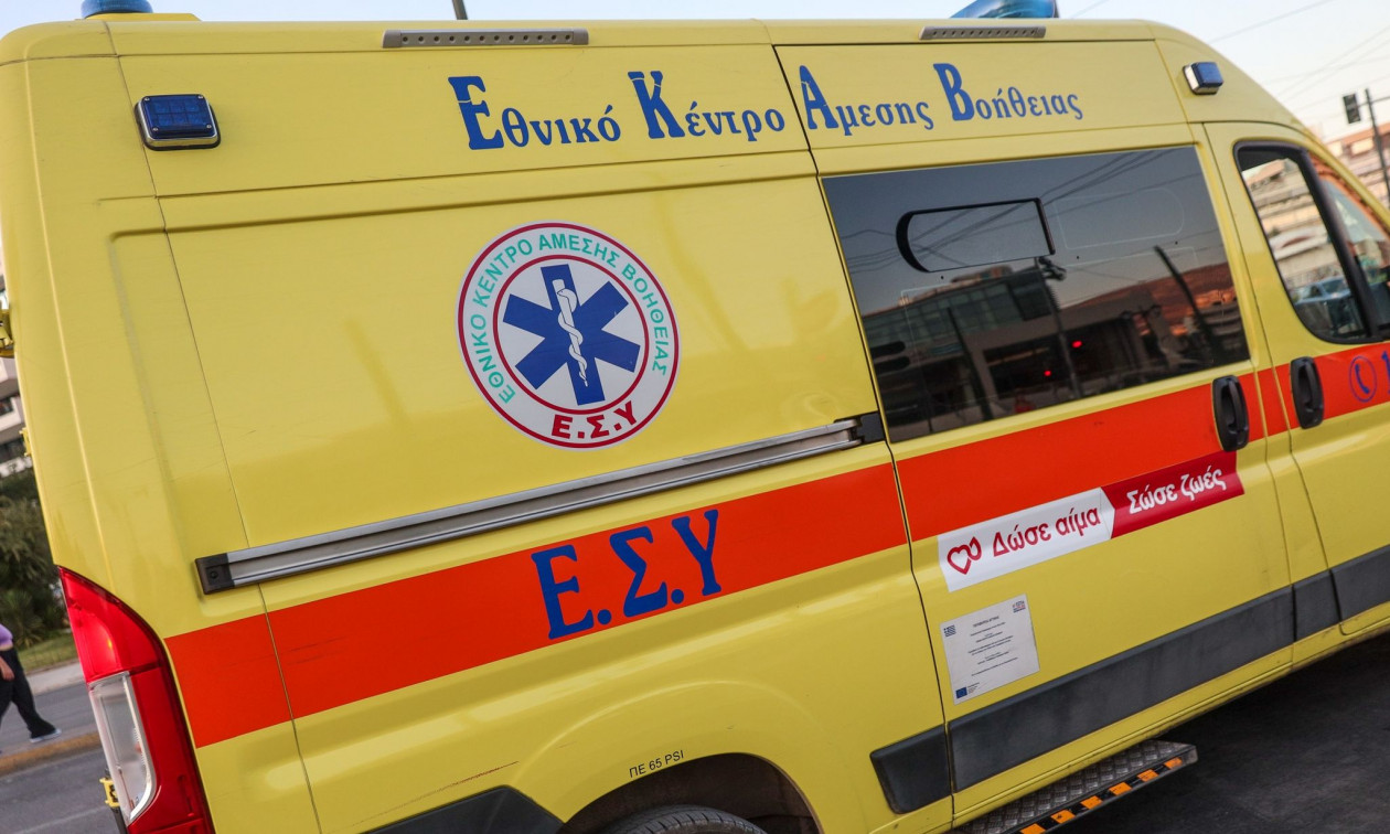 Τροχαίο στην Πάτρα: ΙΧ συγκρούστηκε με δίκυκλο – Εκτινάχθηκε γυναίκα οδηγός